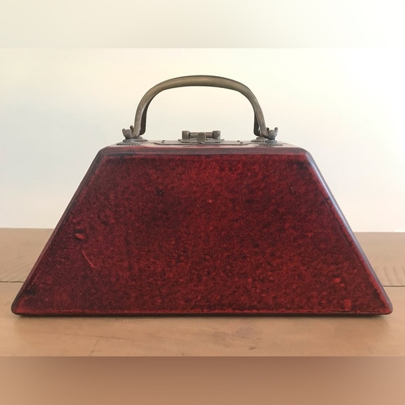 Asian Inspired Hard Sided Designer Purse - Picture 3 of 9